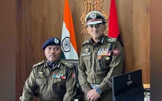 'भीम सेन टूटी ने जम्मू क्षेत्र के आईजीपी का पदभार संभाला | '